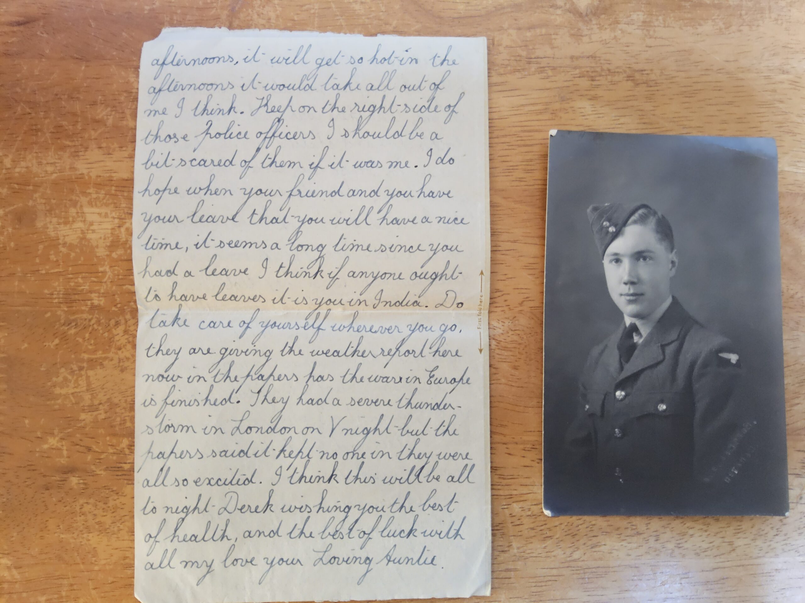 Letter and photographie of Derek